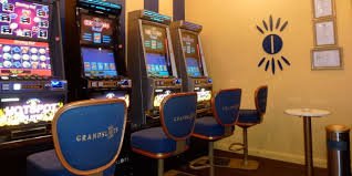 Antarmuka permainan Crash di platform deltabet88 menunjukkan grafik multiplier real-time